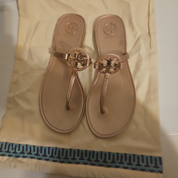 Tory Burch Mini Miller Jelly Thong Sandals Size 7 Rose Gold - Picture 3 of 7